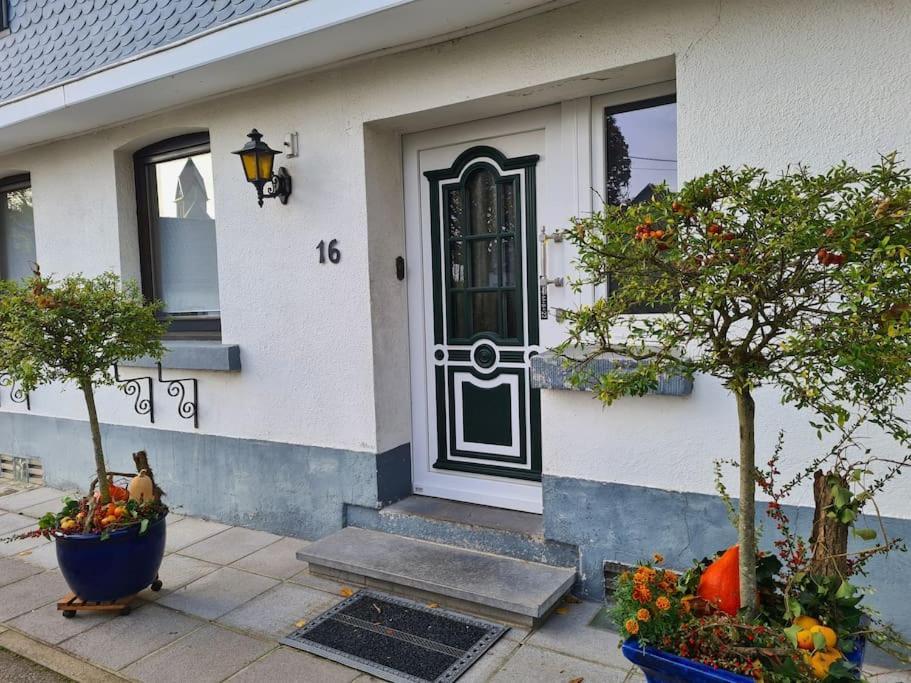 Haus Paesch Nahe See Mit Beheiztem Whirlpool/Sauna Bütgenbach Zewnętrze zdjęcie