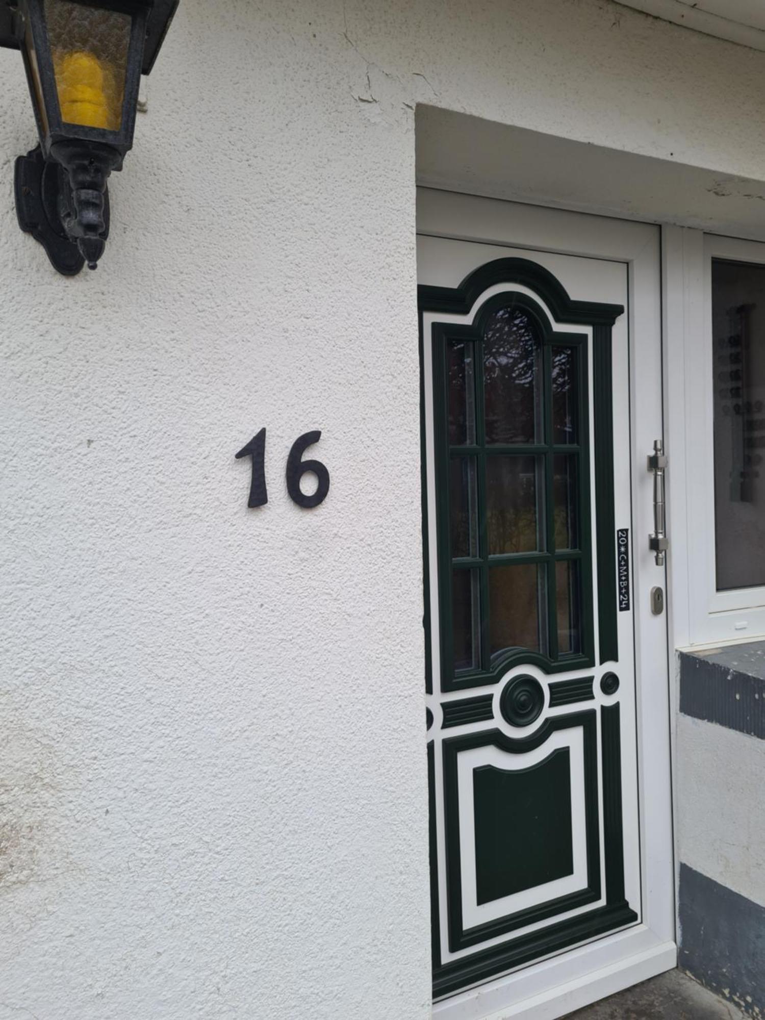 Haus Paesch Nahe See Mit Beheiztem Whirlpool/Sauna Bütgenbach Zewnętrze zdjęcie