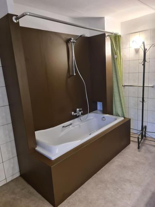 Haus Paesch Nahe See Mit Beheiztem Whirlpool/Sauna Bütgenbach Zewnętrze zdjęcie